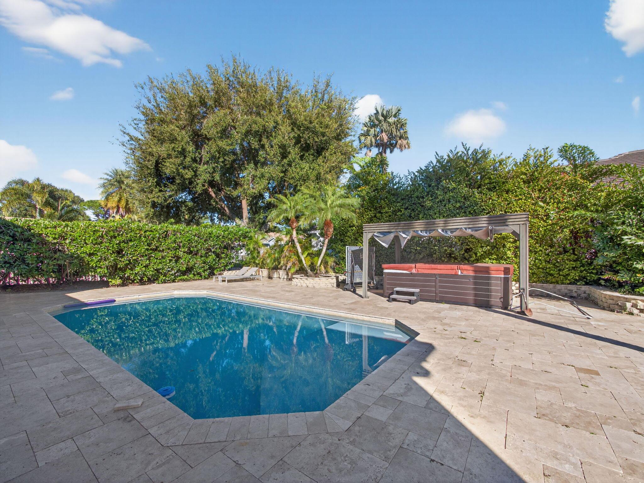 BALLENISLES - Residential