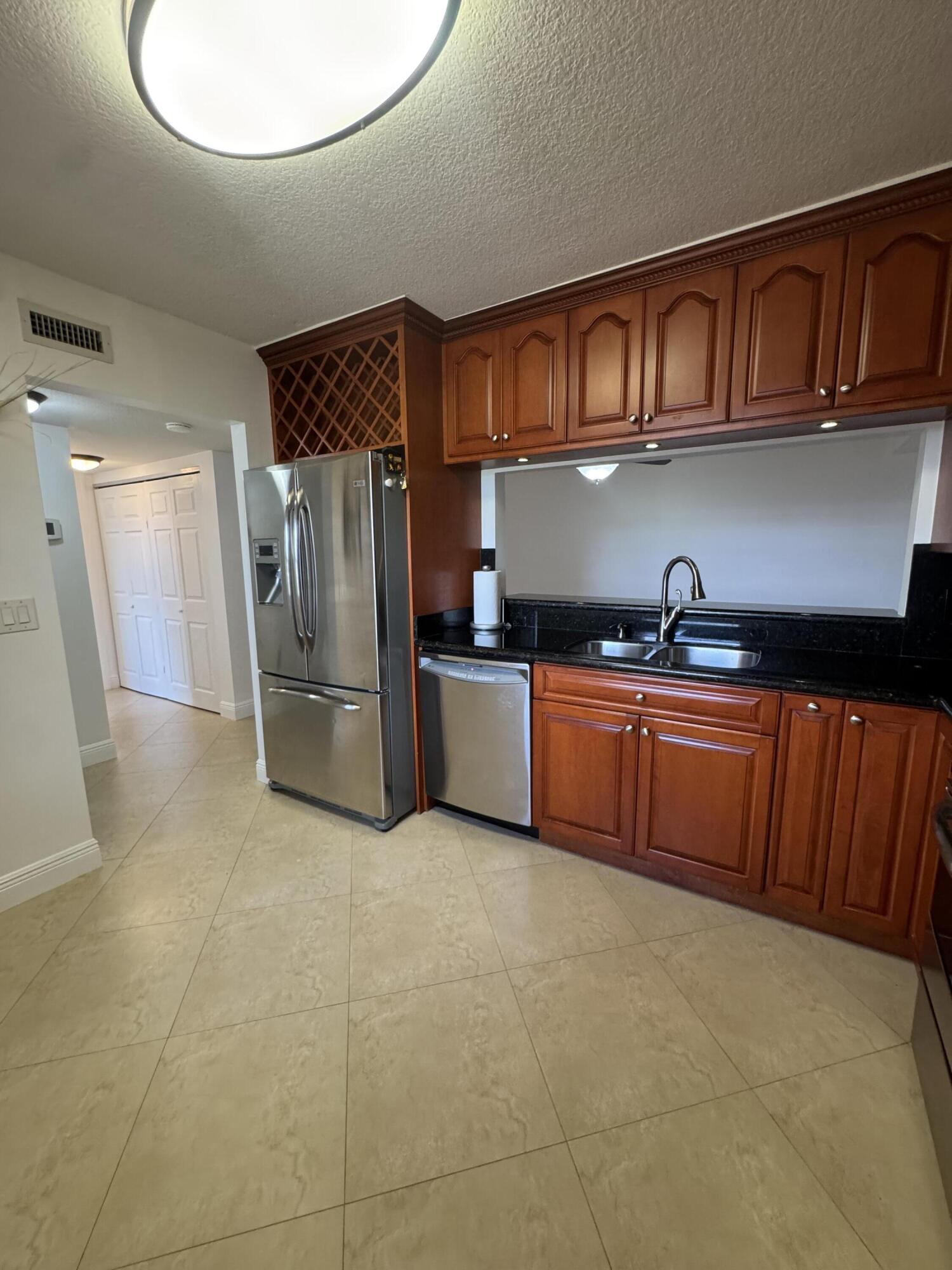 GOLDEN LAKES VILLAGE CONDO K - Residential