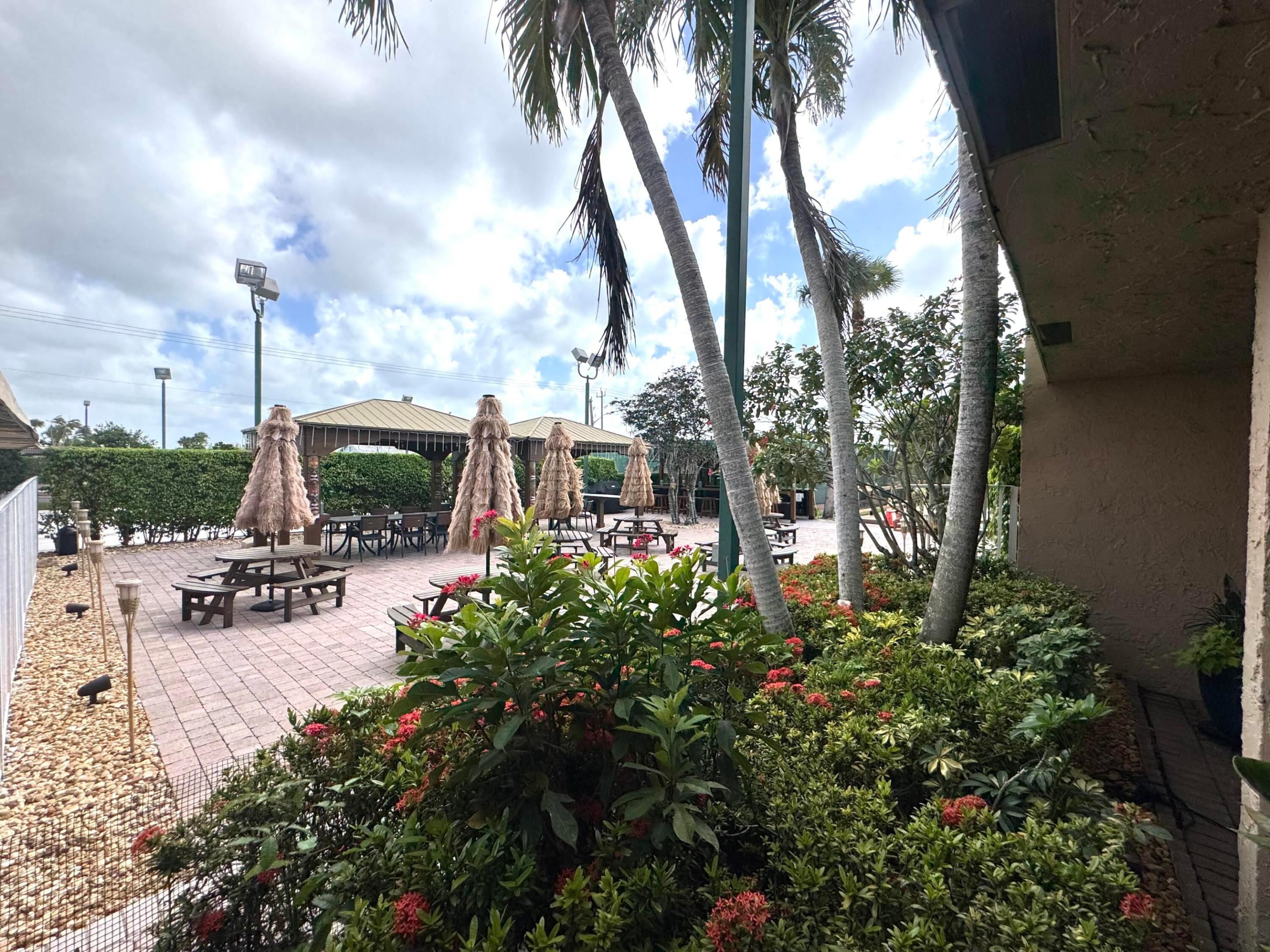 GOLDEN LAKES VILLAGE CONDO K - Residential