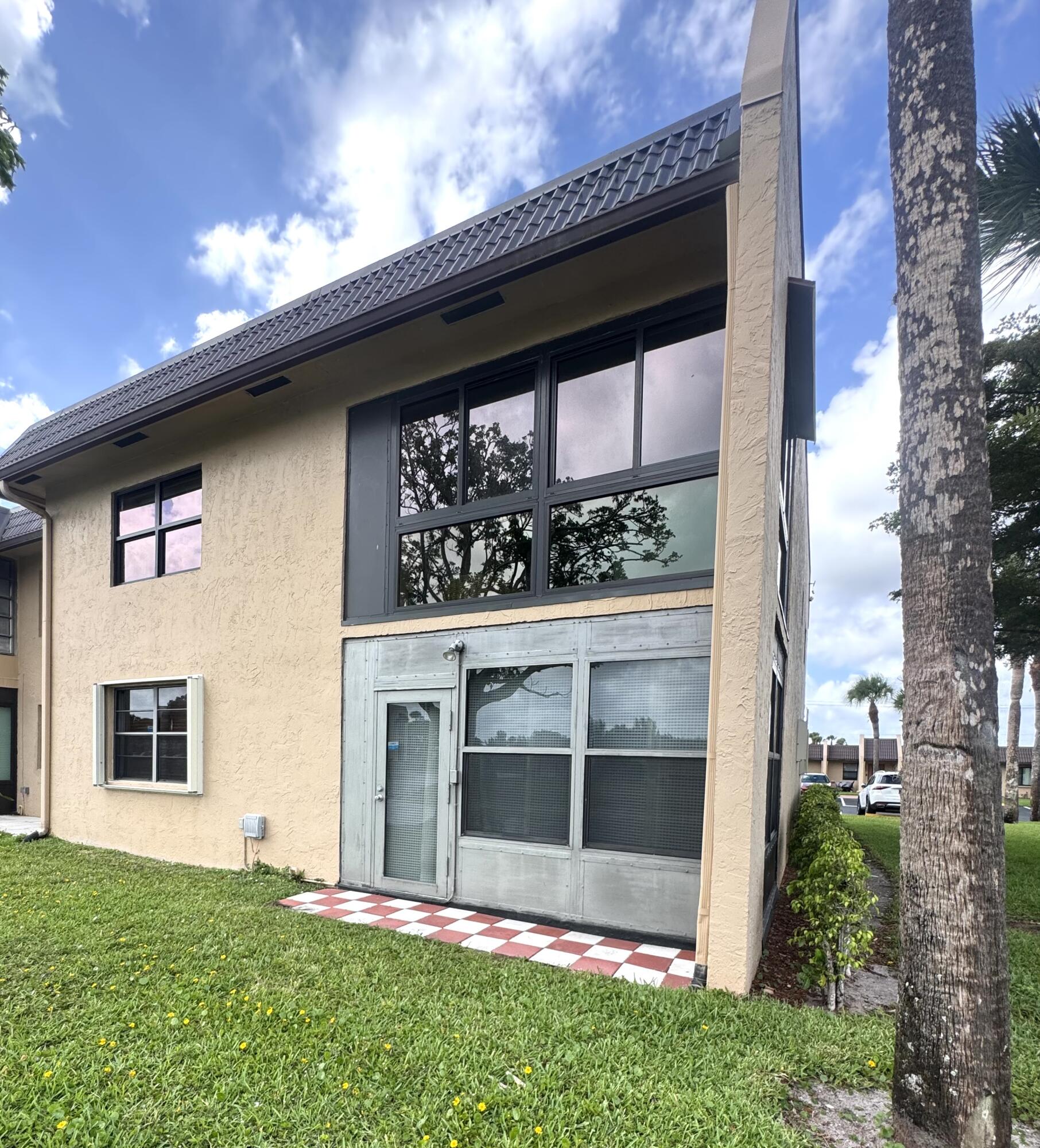 GOLDEN LAKES VILLAGE CONDO K - Residential