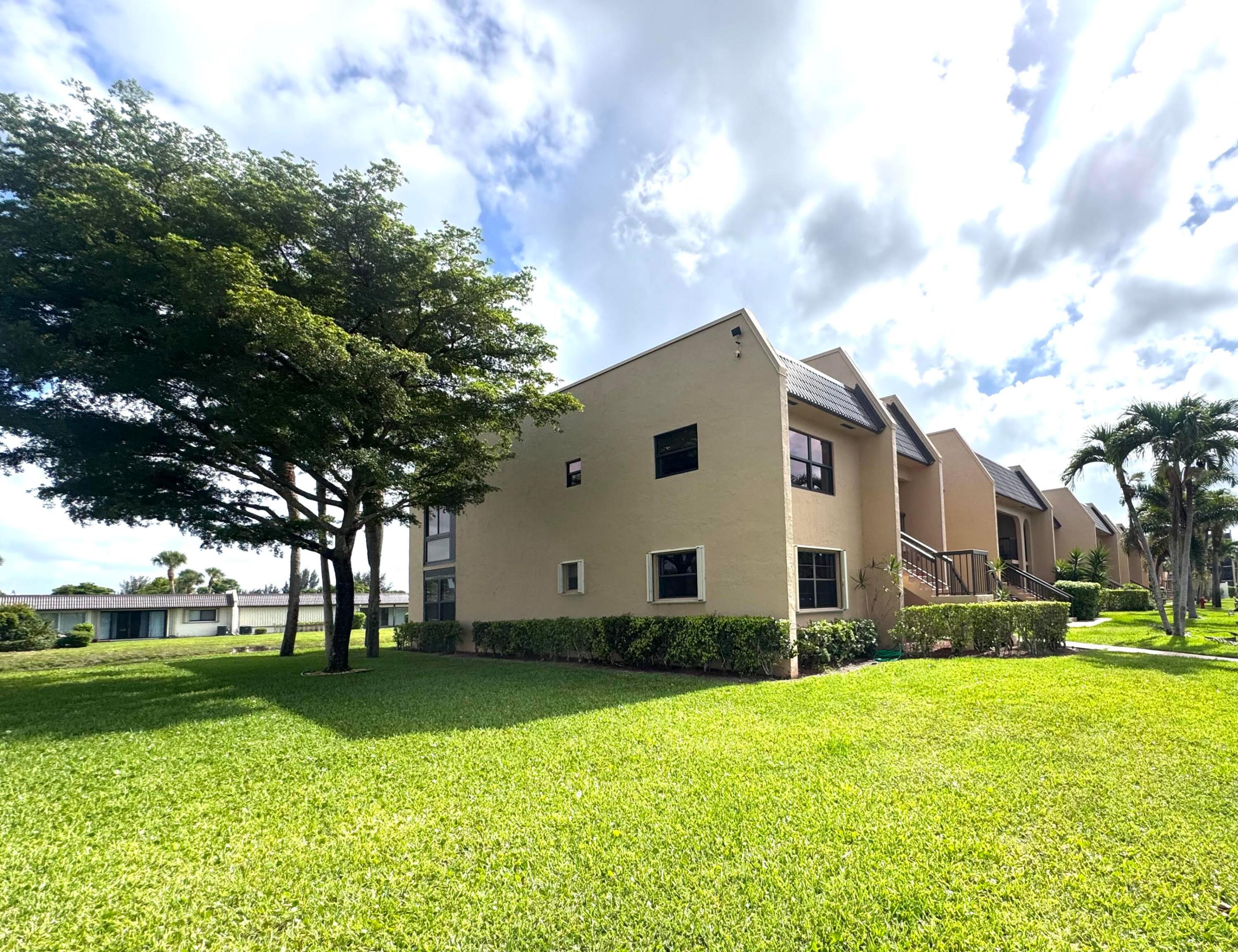 GOLDEN LAKES VILLAGE CONDO K - Residential