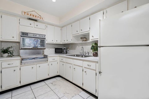 Tiny photo for 3720 Harrison Street #2, Hollywood, FL 33021 (MLS # B26087317)