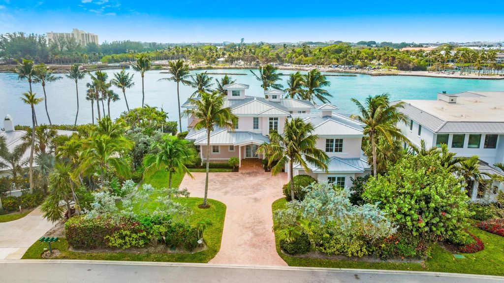 Photo of 81 Lighthouse Drive, Jupiter Inlet Colony, FL 33469 (MLS # R11027918)