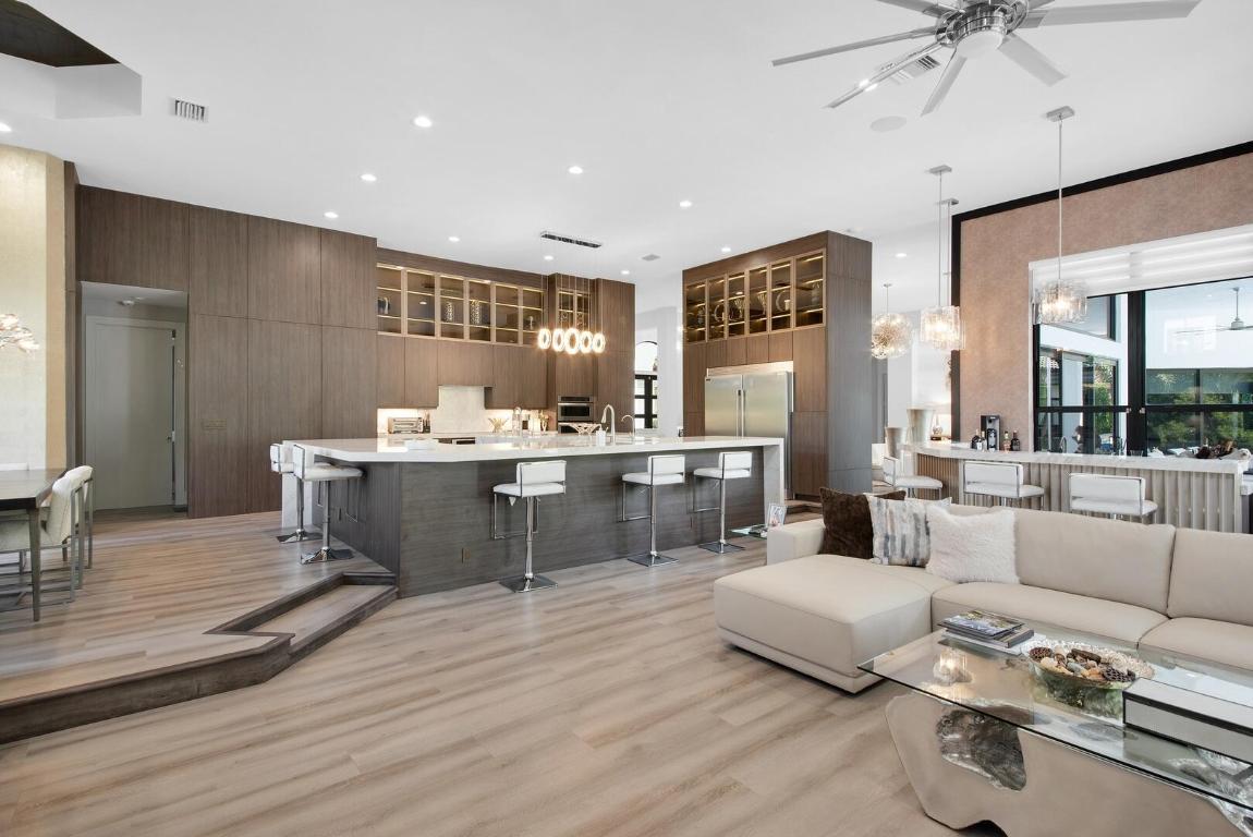 Delray Lakes Estates - Residential