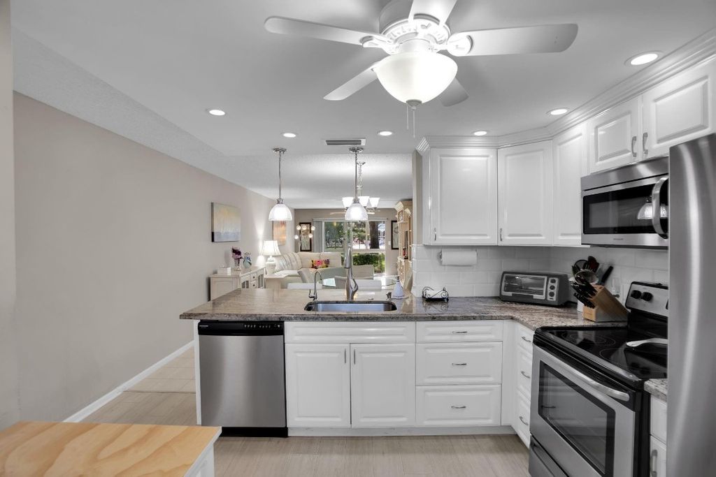 Photo of 3001 Portofino Isle #L1, Coconut Creek, FL 33066 (MLS # F10537185)