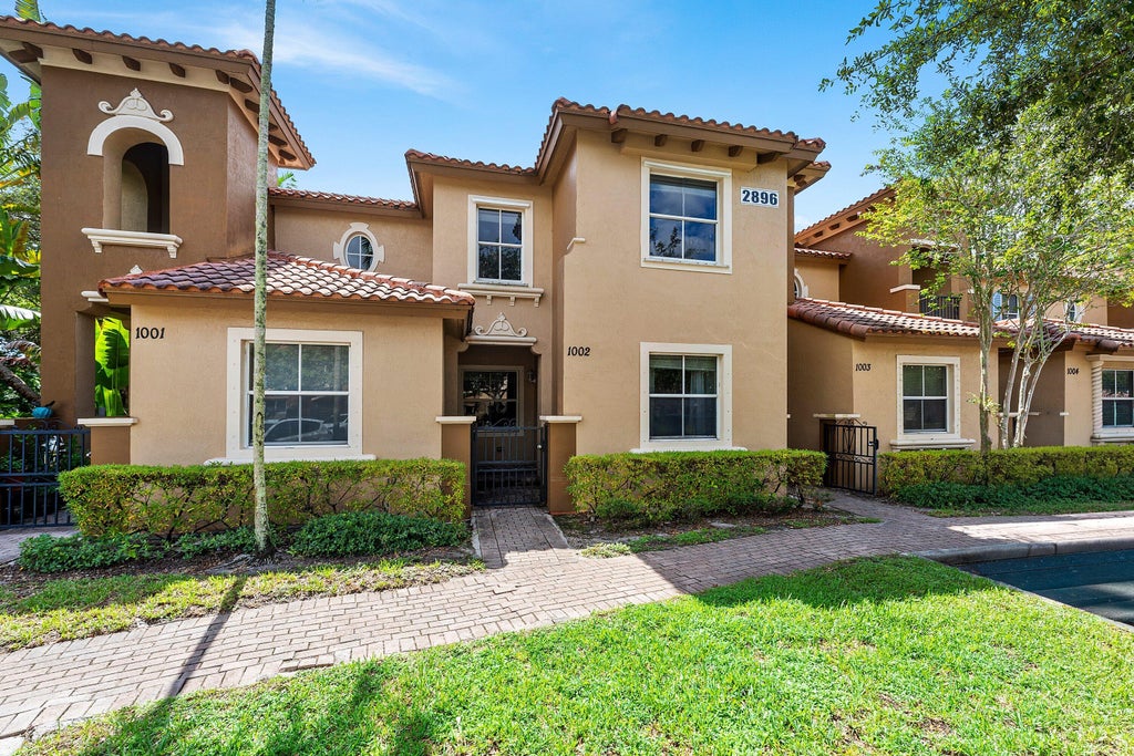 Photo of 2896 Hidden Hills Road #1002, West Palm Beach, FL 33411 (MLS # B26071211)
