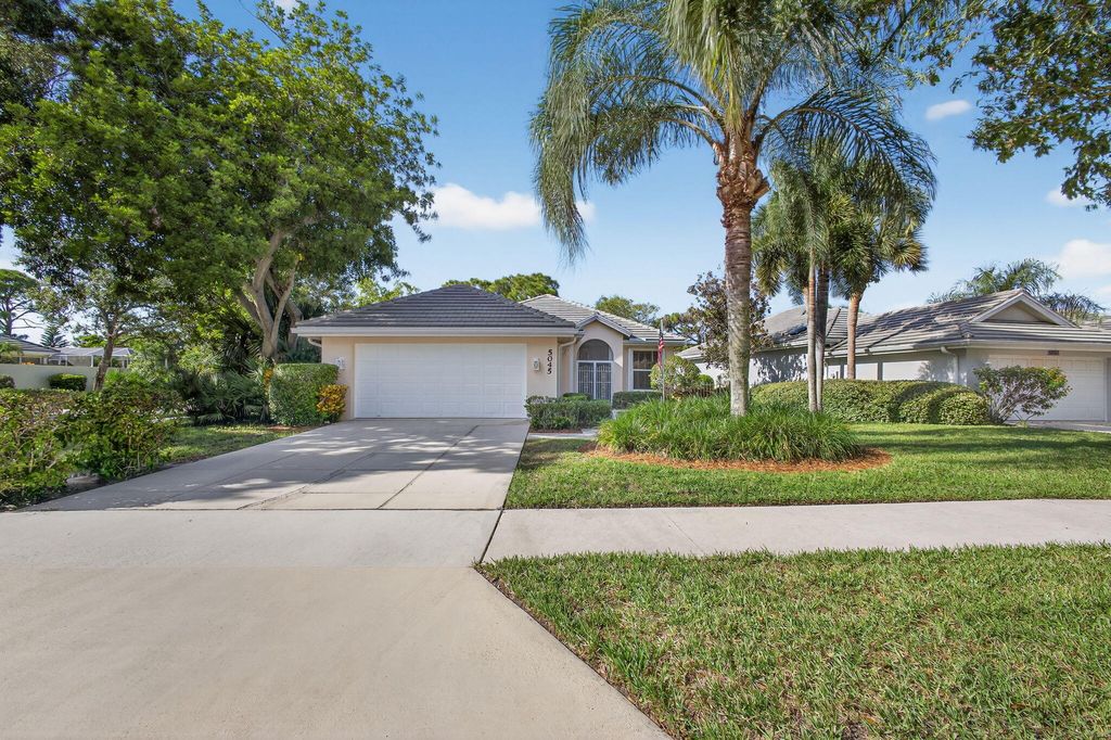 Photo of 5045 SE Inkwood Way, Hobe Sound, FL 33455 (MLS # R11133167)