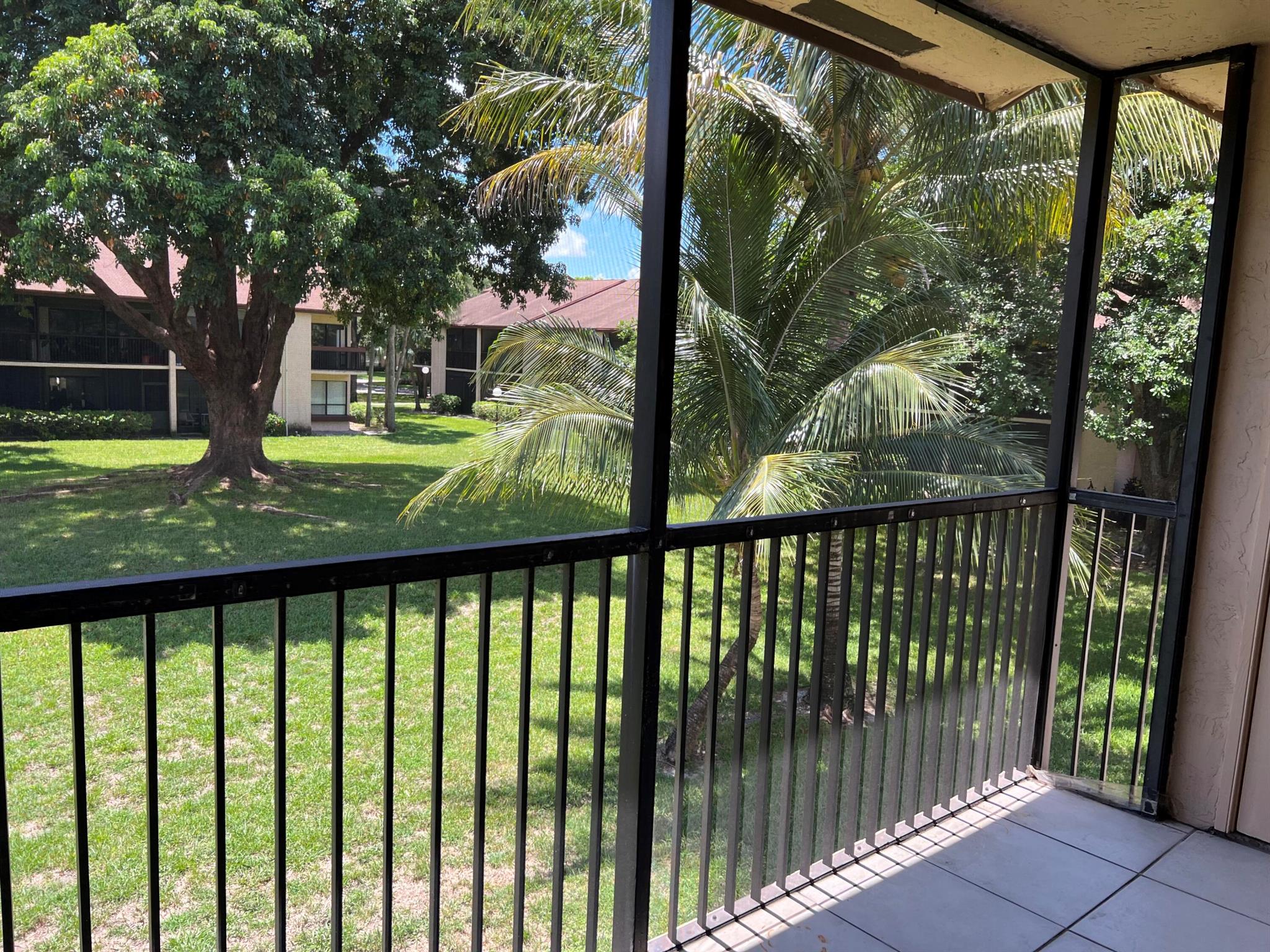 MEADOWRIDGE CONDO - Residential Lease