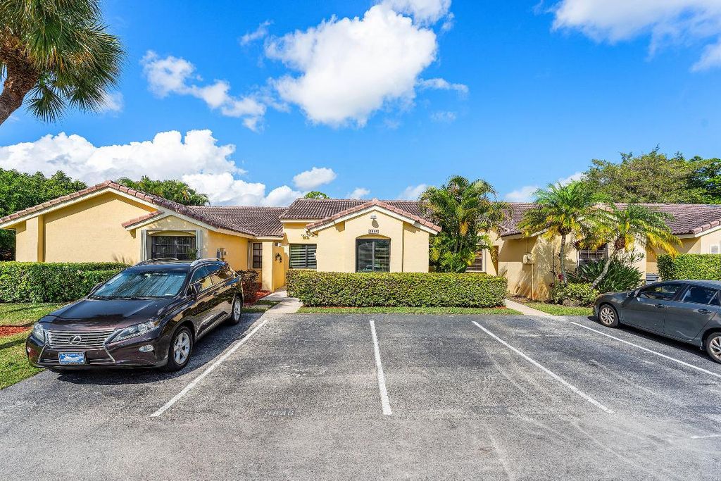 Photo of 6846 Bridlewood Court, Boca Raton, FL 33433 (MLS # R11158739)
