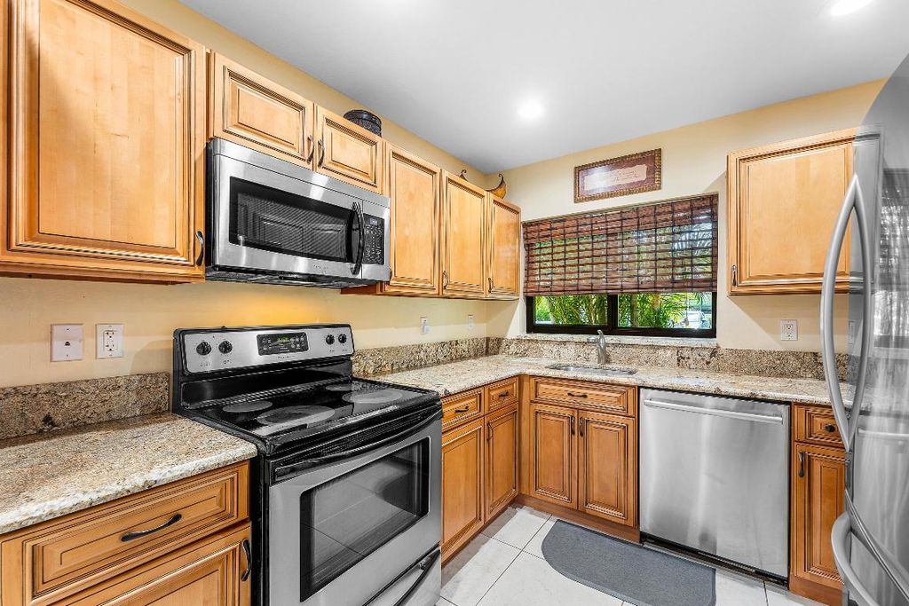 Photo of 6846 Bridlewood Court, Boca Raton, FL 33433 (MLS # R11158739)