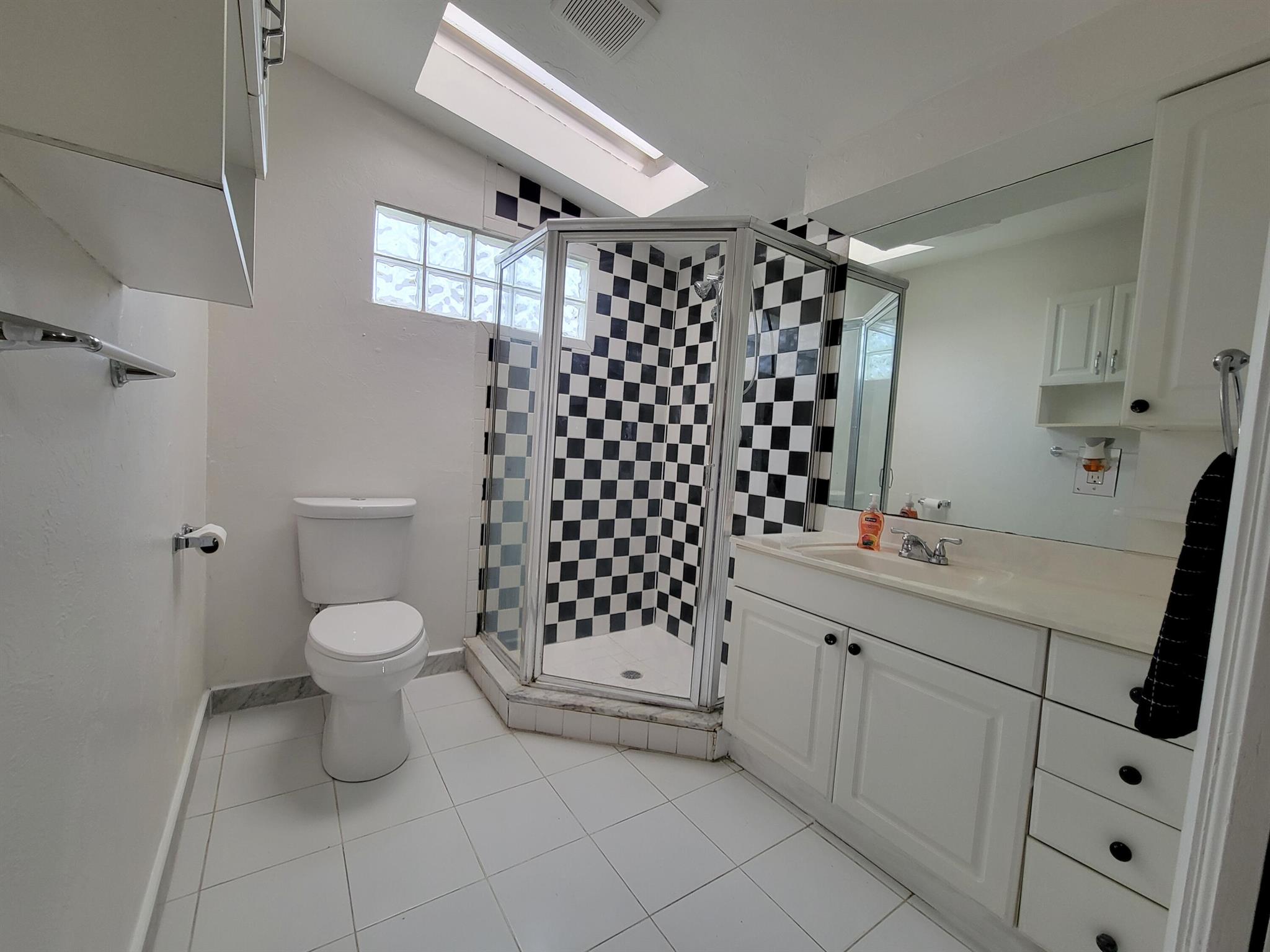 510 N 5th Street A & B