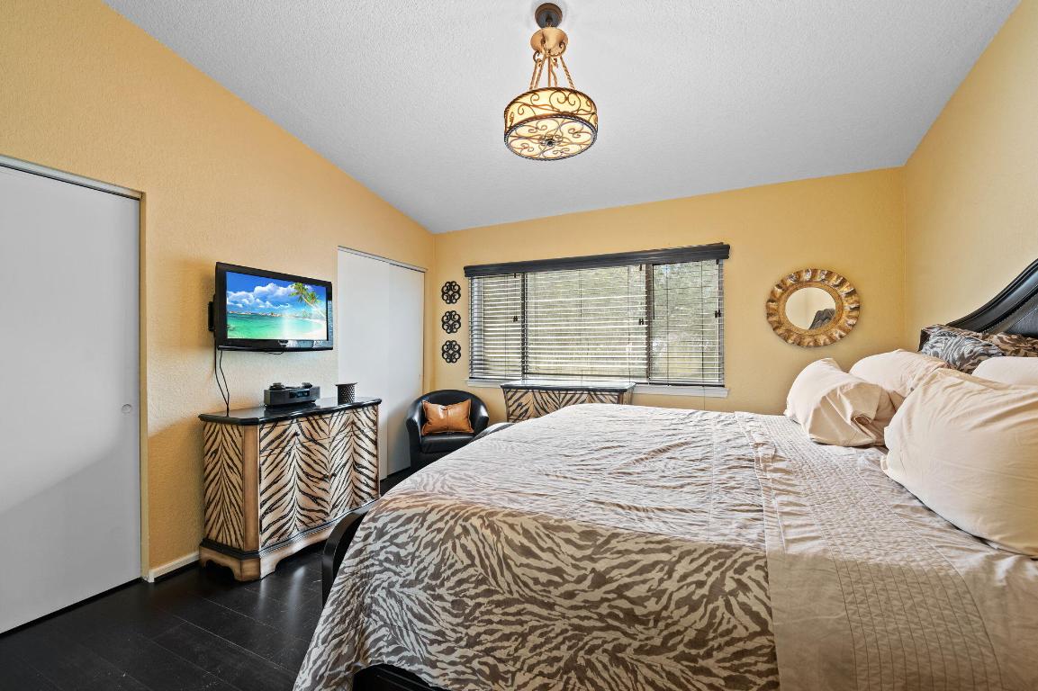 CORAL REEF CLUB - Residential