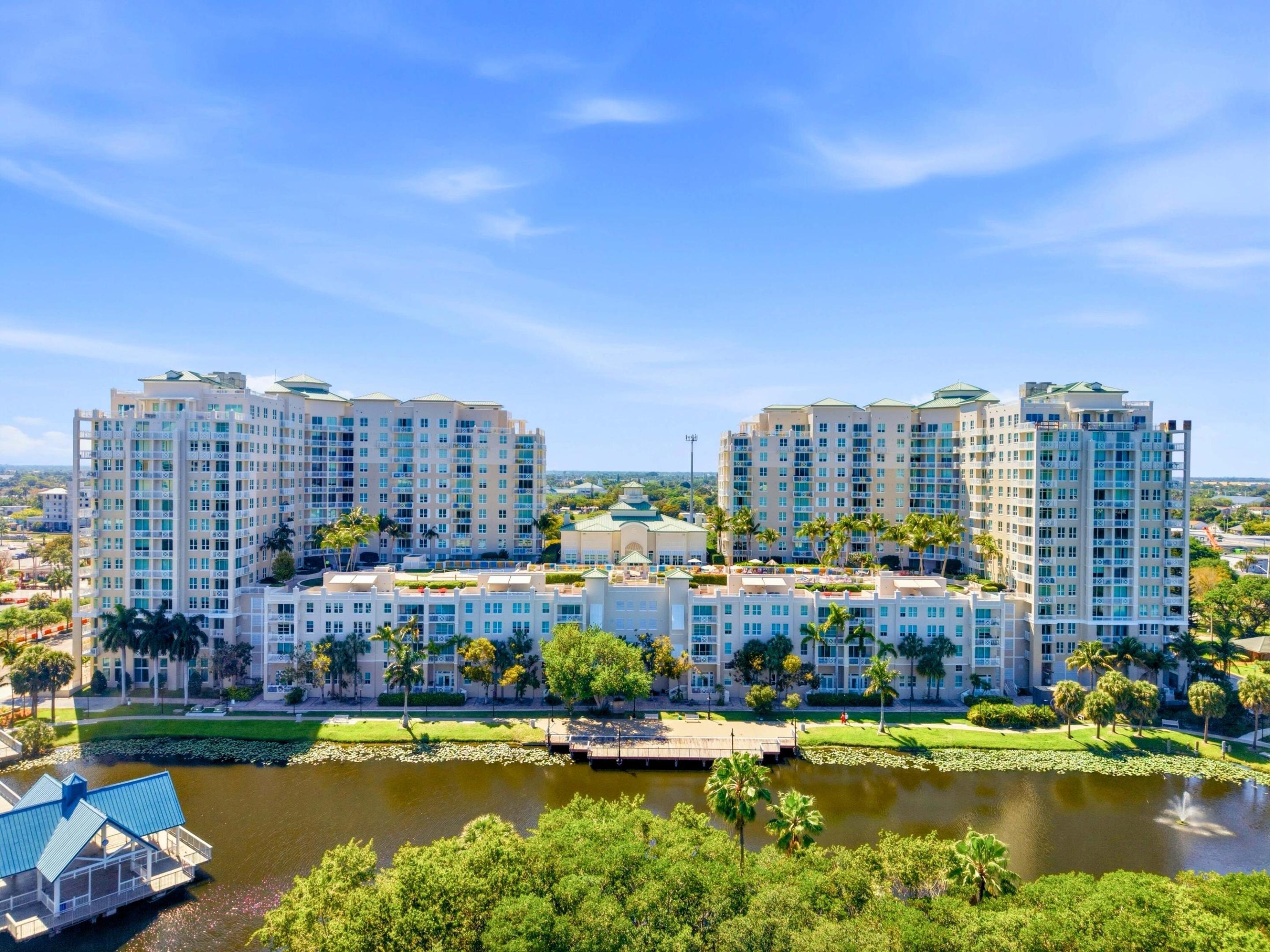 350 N Federal Highway Ph09