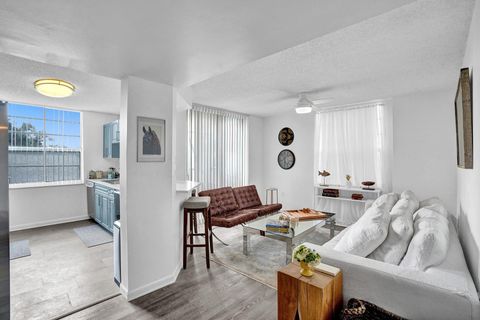 520 SE 5th Ave 2211 Fort Lauderdale FL 33301