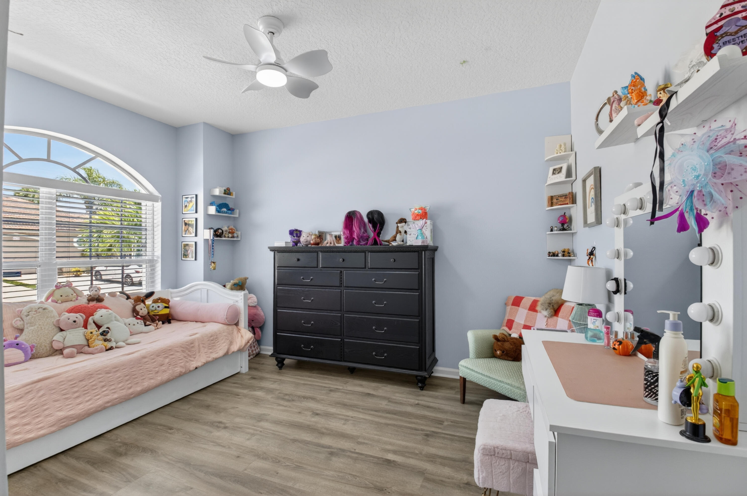 MIZNER POINTE OF BOCA VIA ANCHO - Residential