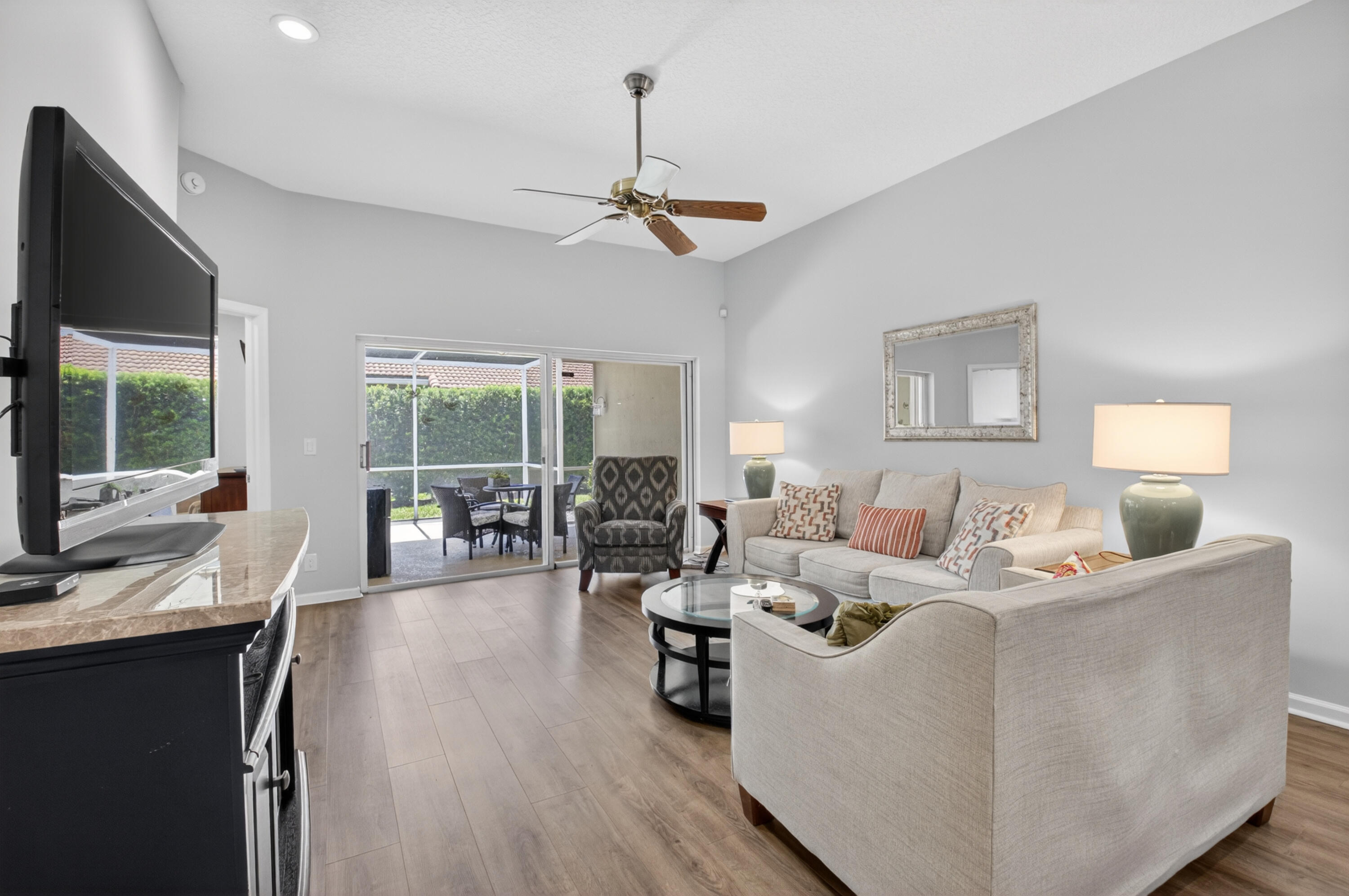 MIZNER POINTE OF BOCA VIA ANCHO - Residential