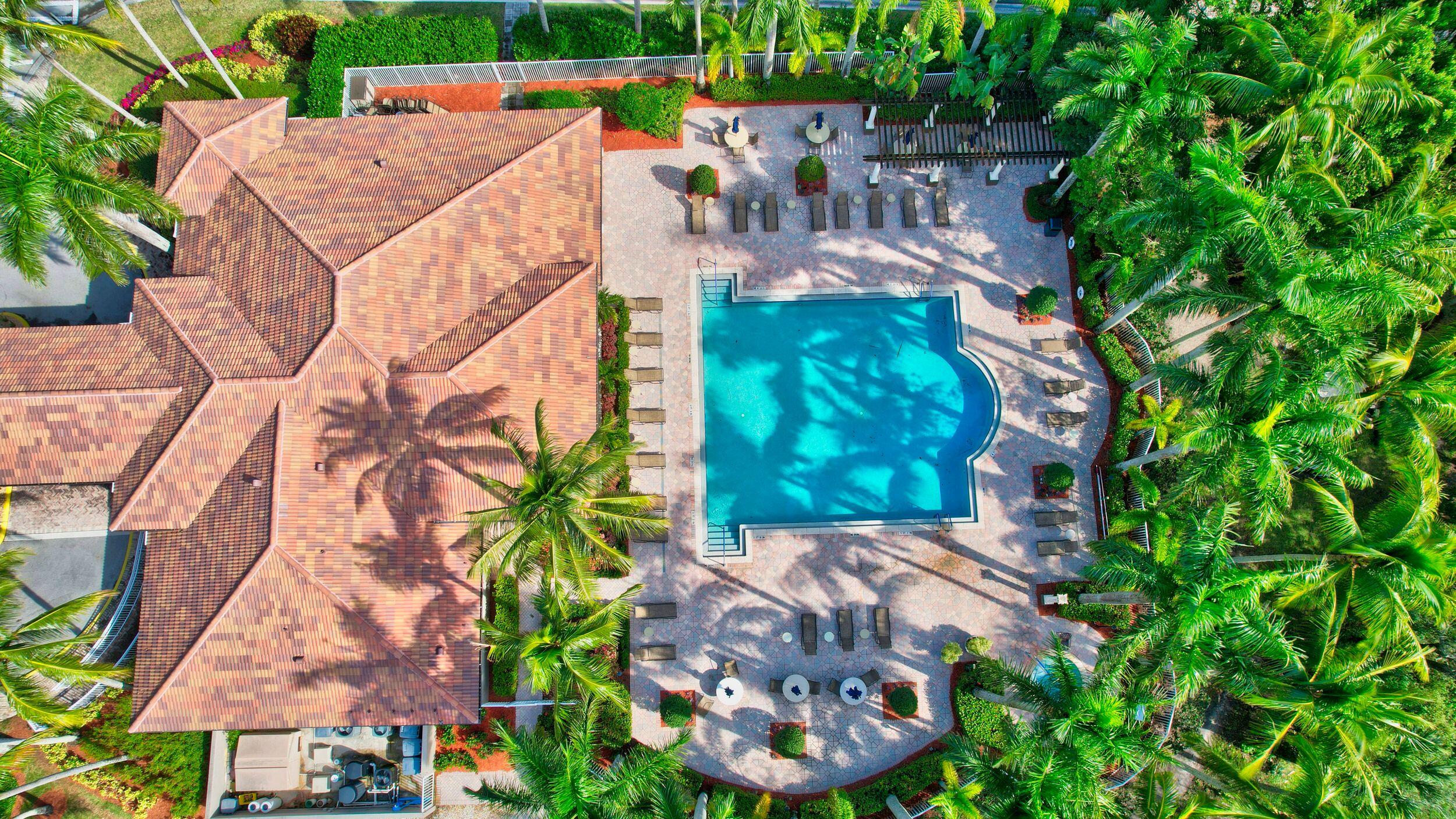 MIZNER POINTE OF BOCA VIA ANCHO - Residential