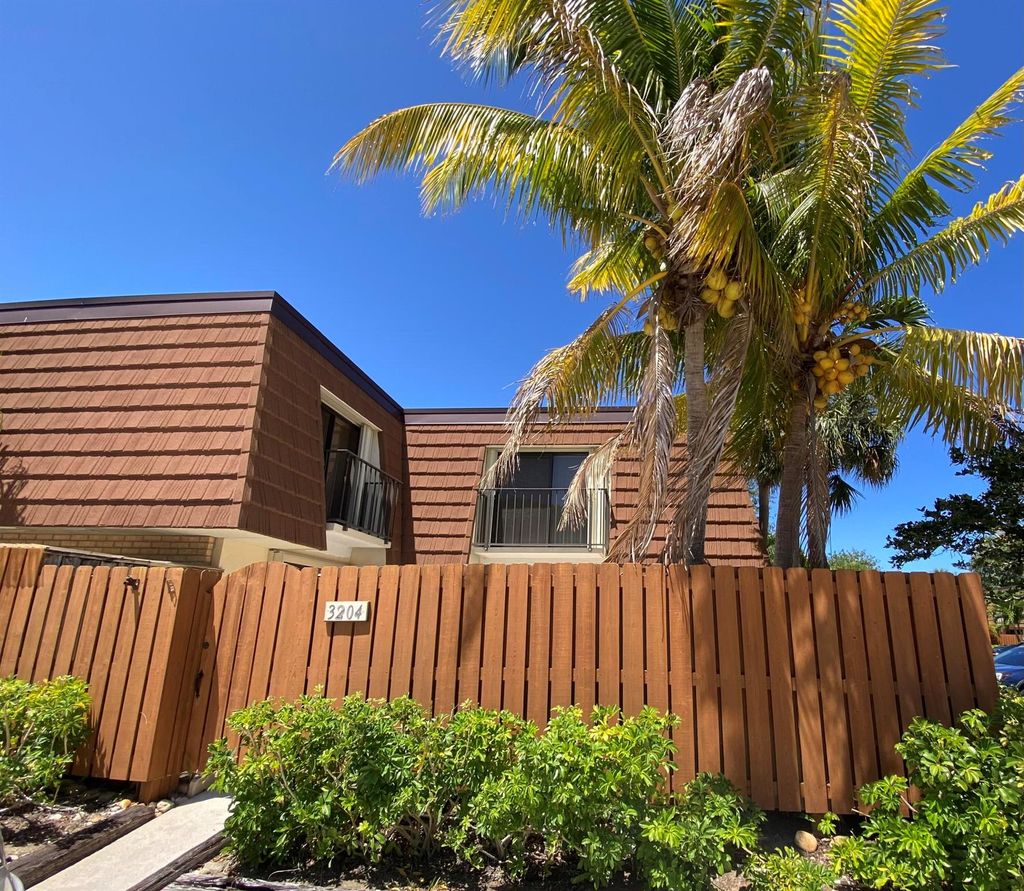 Photo of 3204 32nd Court, Jupiter, FL 33477 (MLS # R10998530)