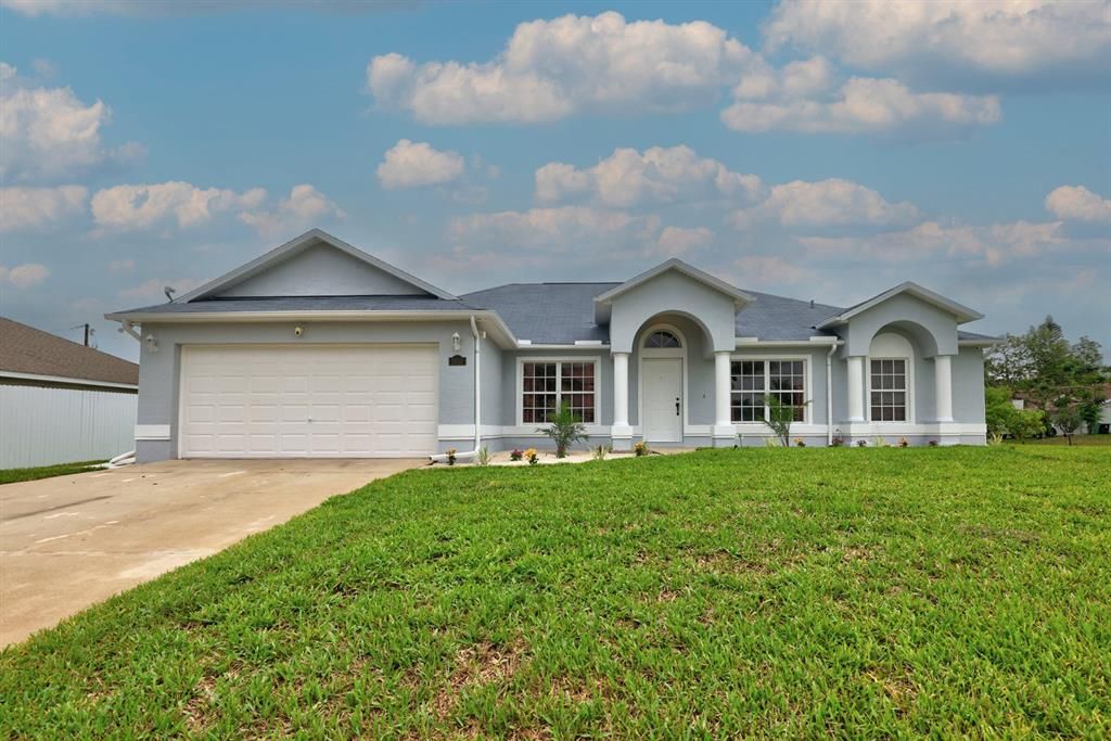 Photo of 1001 SW Bay State Road, Port St Lucie, FL 34953 (MLS # R10882752)