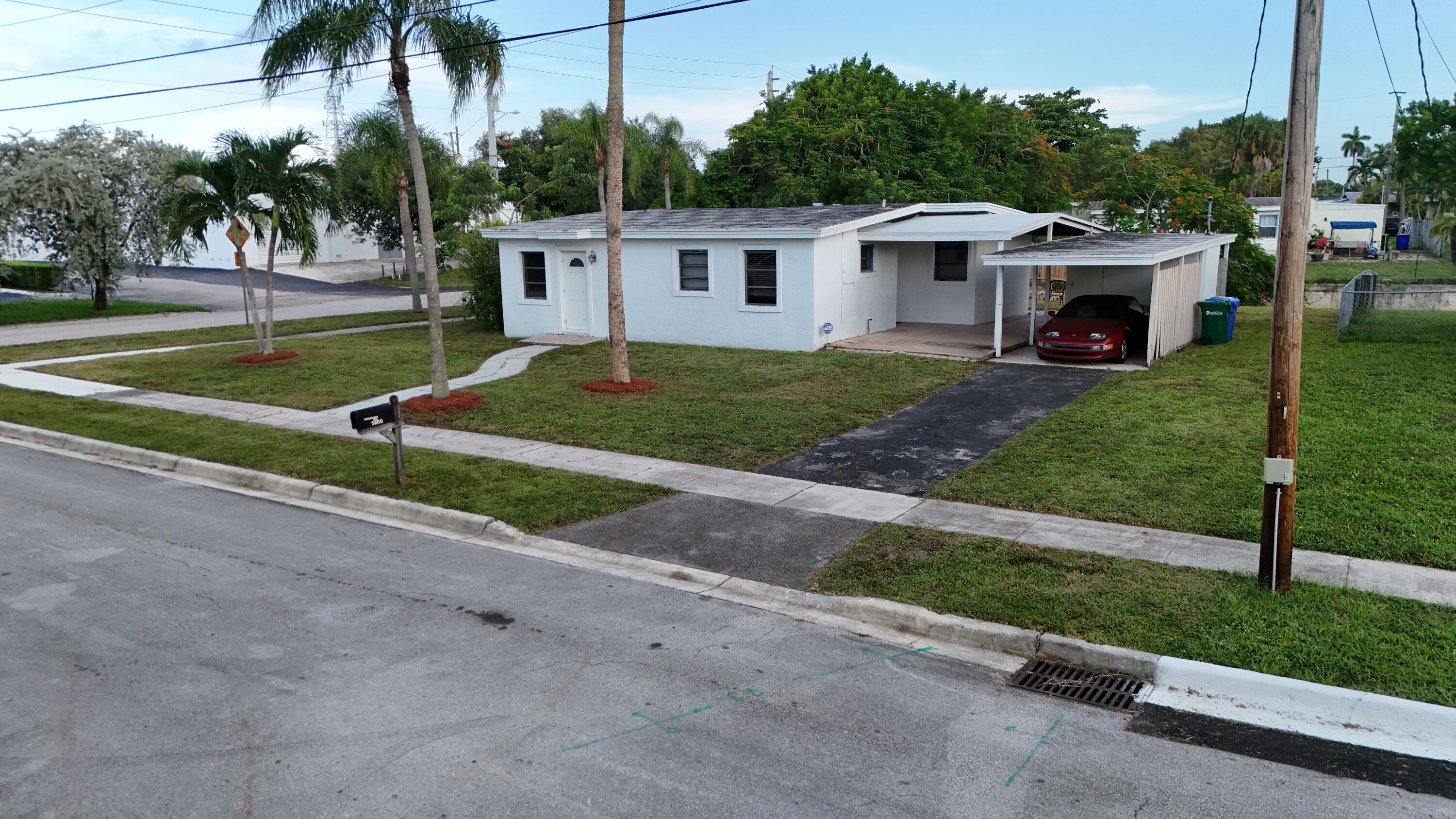 5800 NW 19TH Court