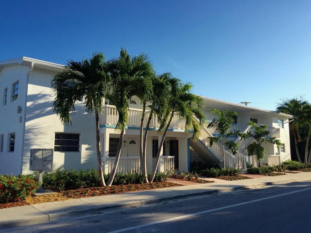 TOWN OF LAKE WORTH - Residential Income