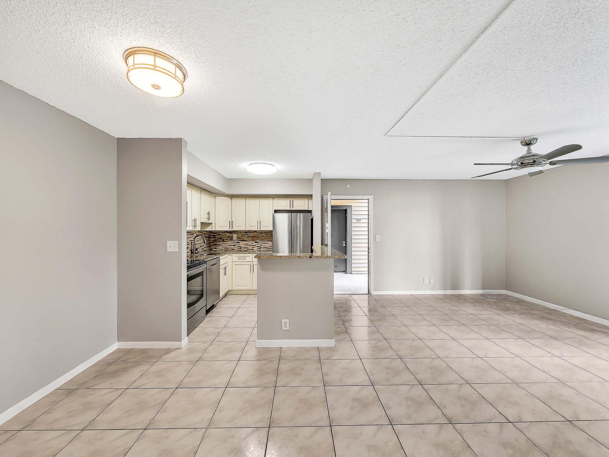 Lakes of Delray - Residential