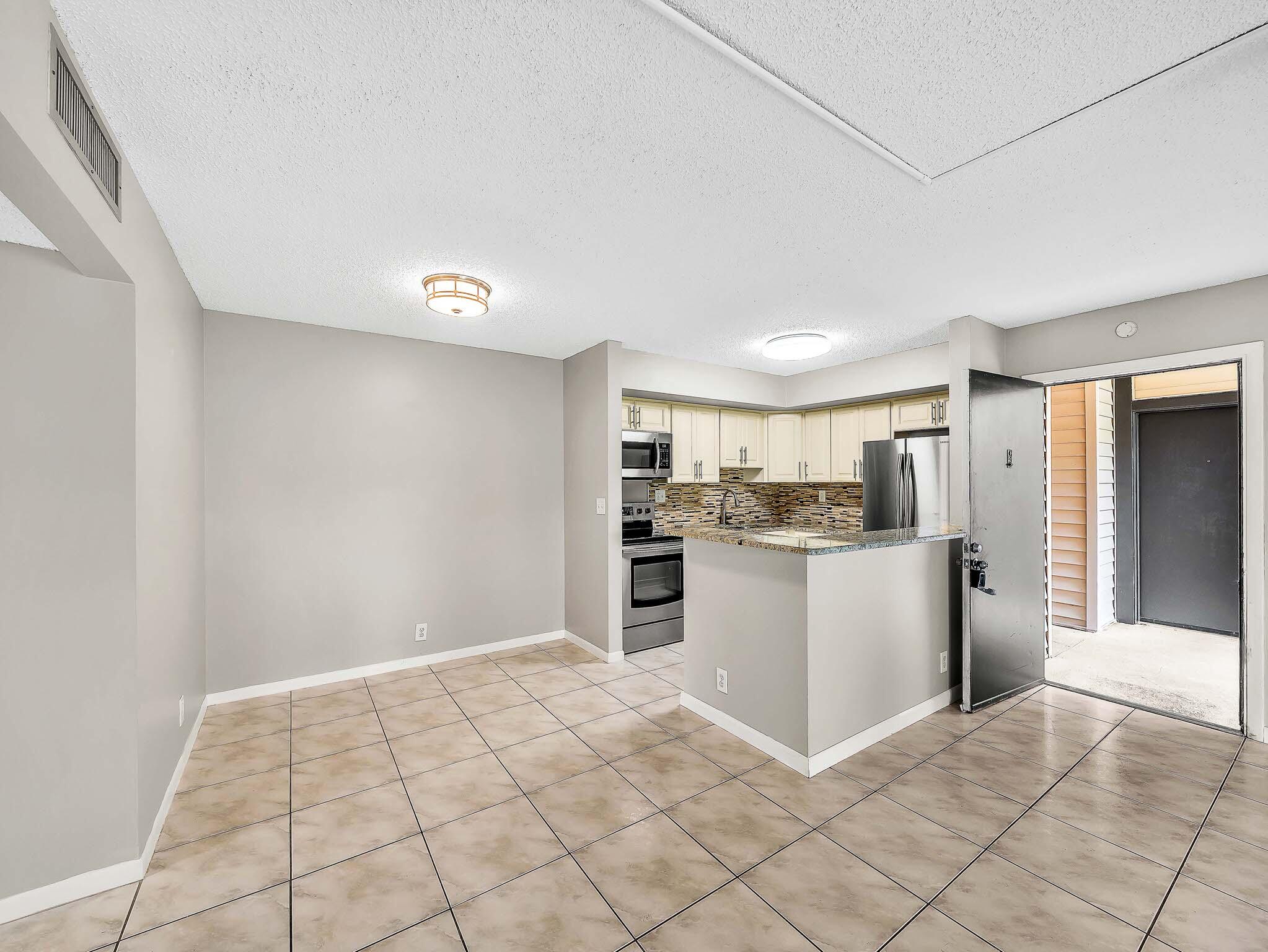 Lakes of Delray - Residential