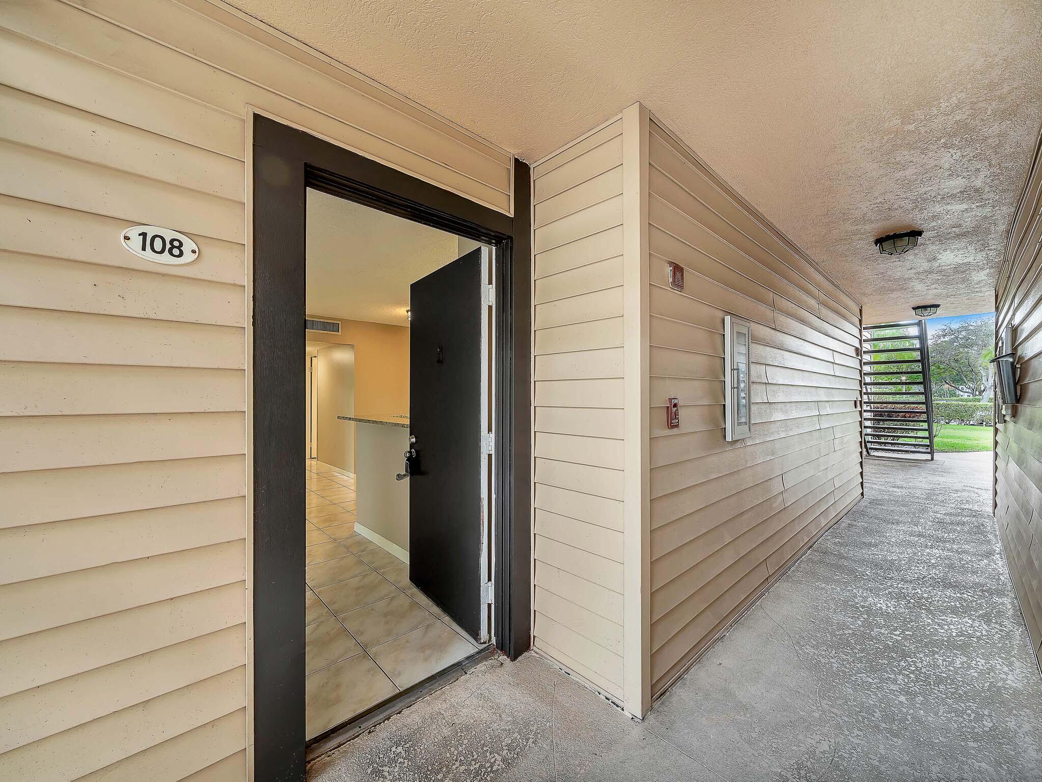 Lakes of Delray - Residential