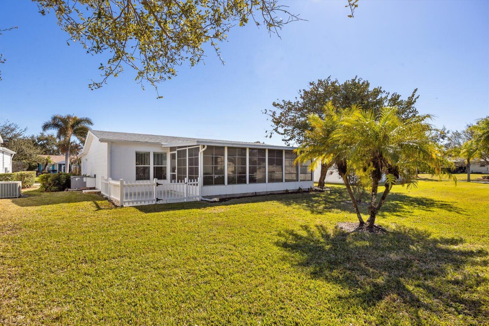 FAIRWAYS AT SAVANNA CLUB REPLAT NO 1 - Residential