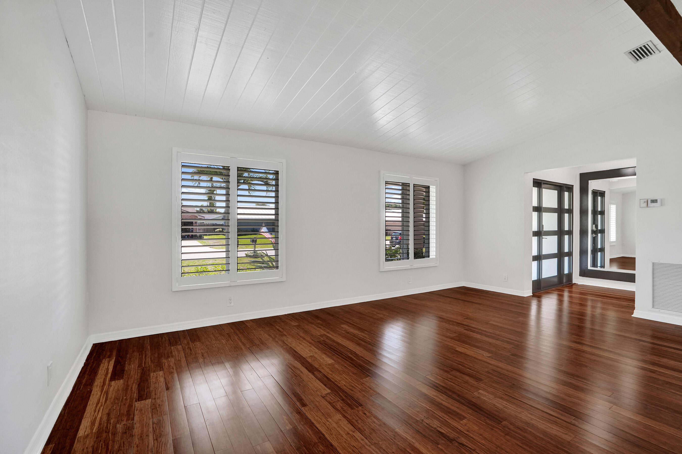 CRYSTAL HEIGHTS - Residential