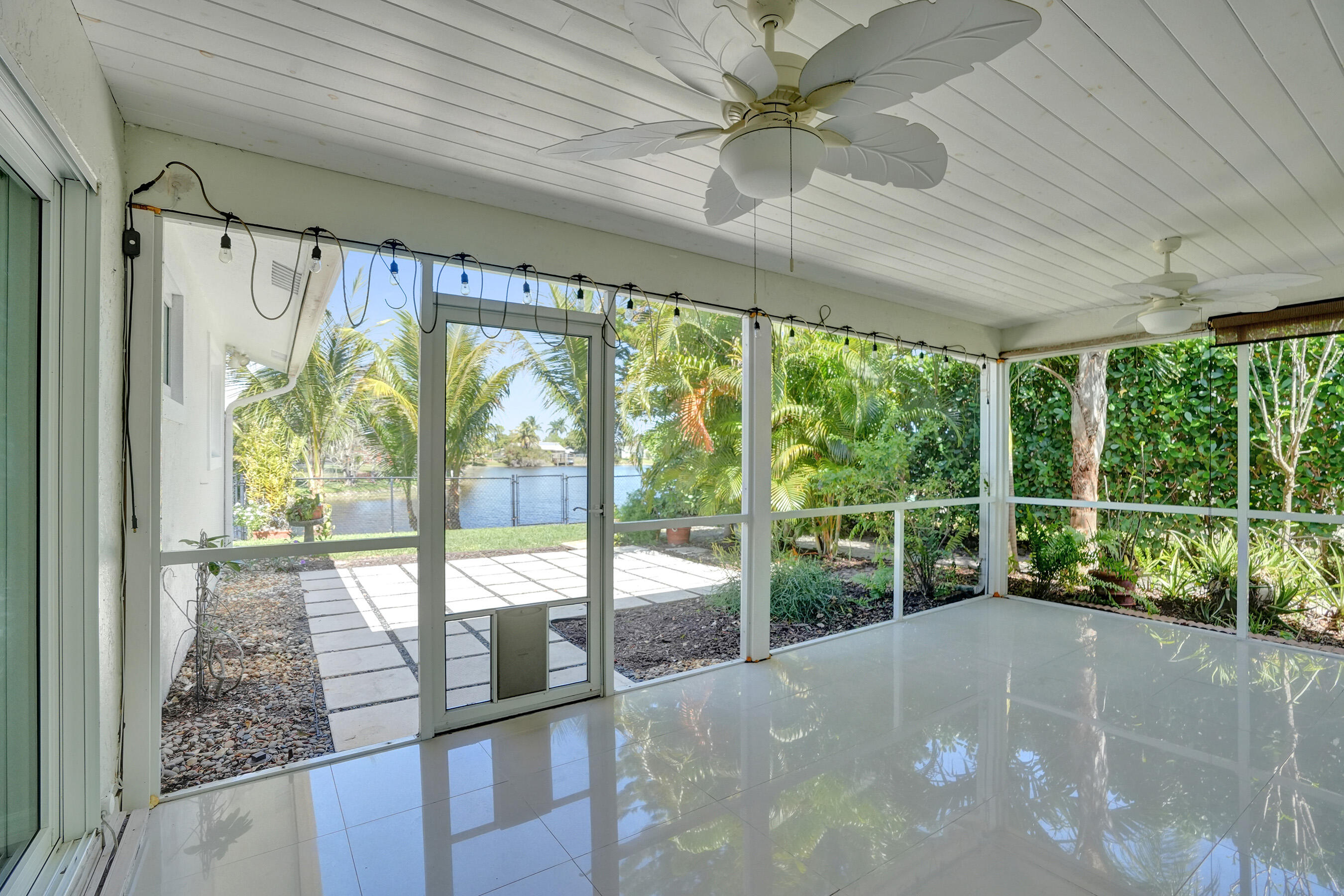 CRYSTAL HEIGHTS - Residential