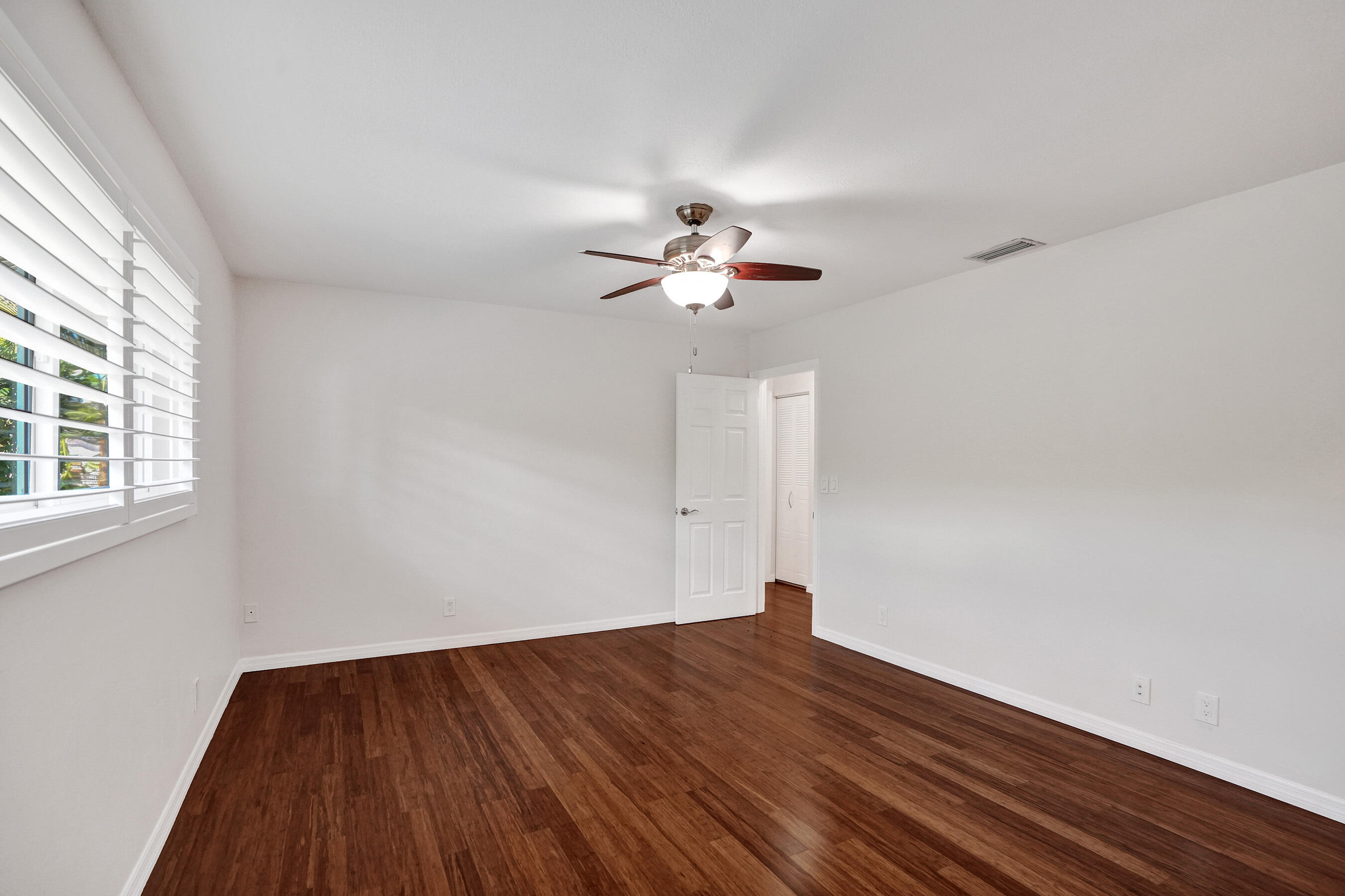 CRYSTAL HEIGHTS - Residential