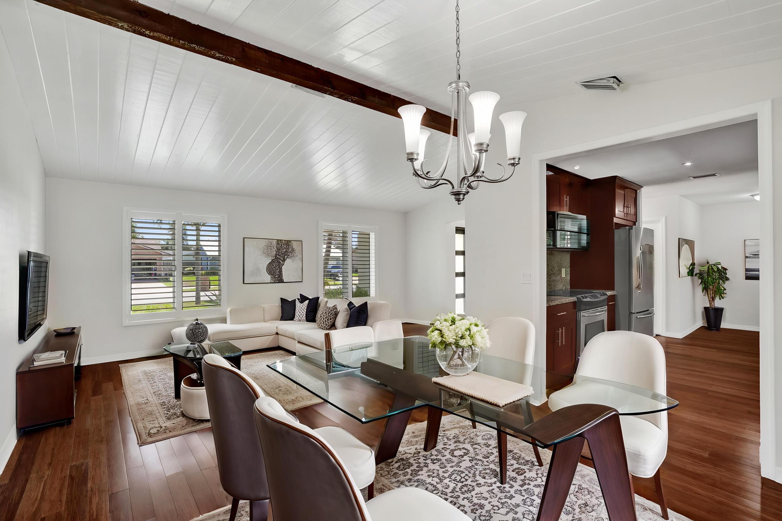 CRYSTAL HEIGHTS - Residential