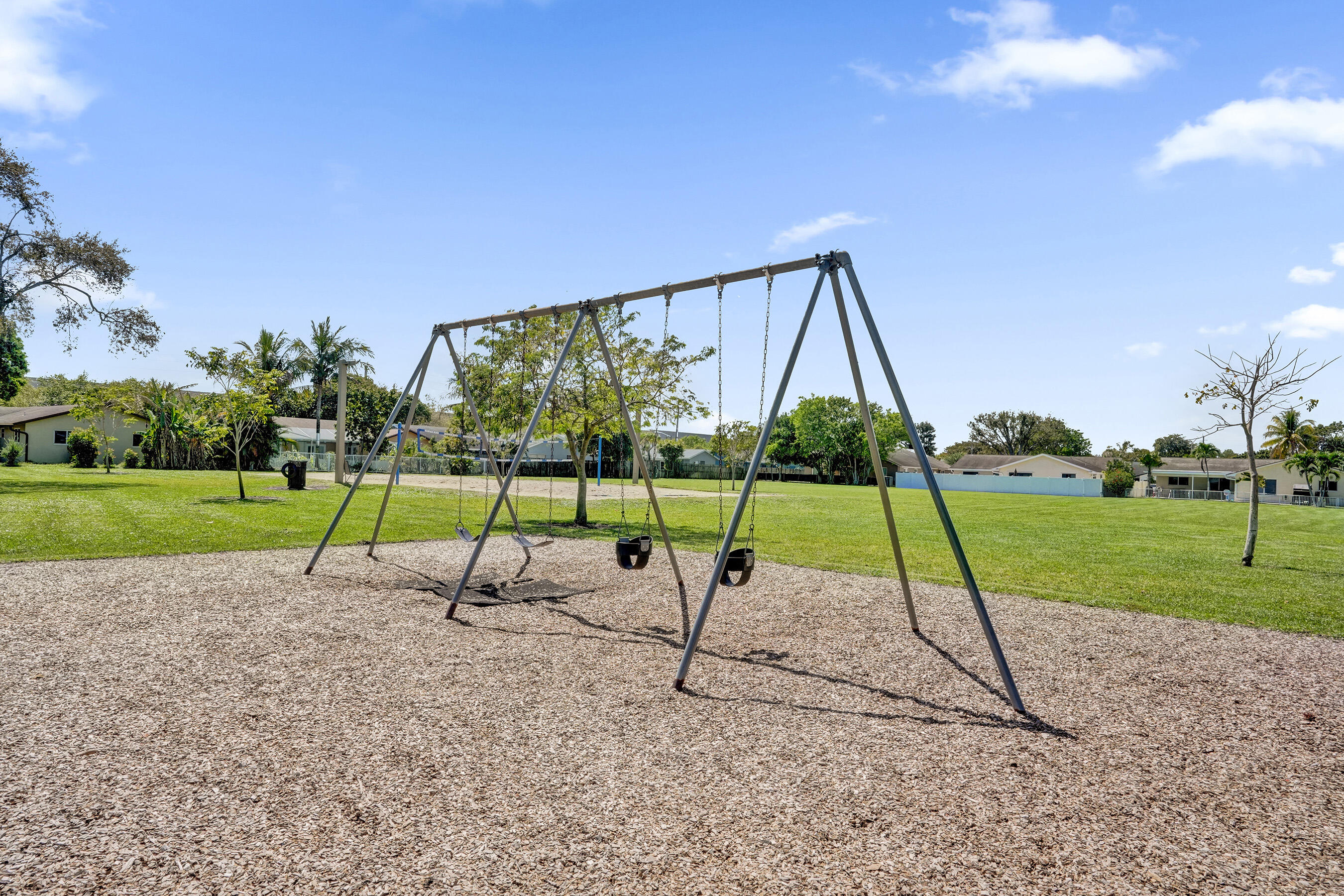 CRYSTAL HEIGHTS - Residential