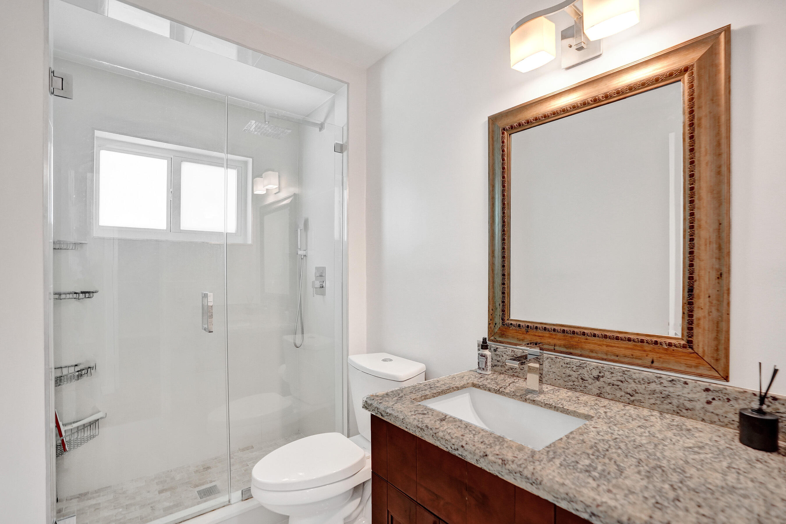 CRYSTAL HEIGHTS - Residential