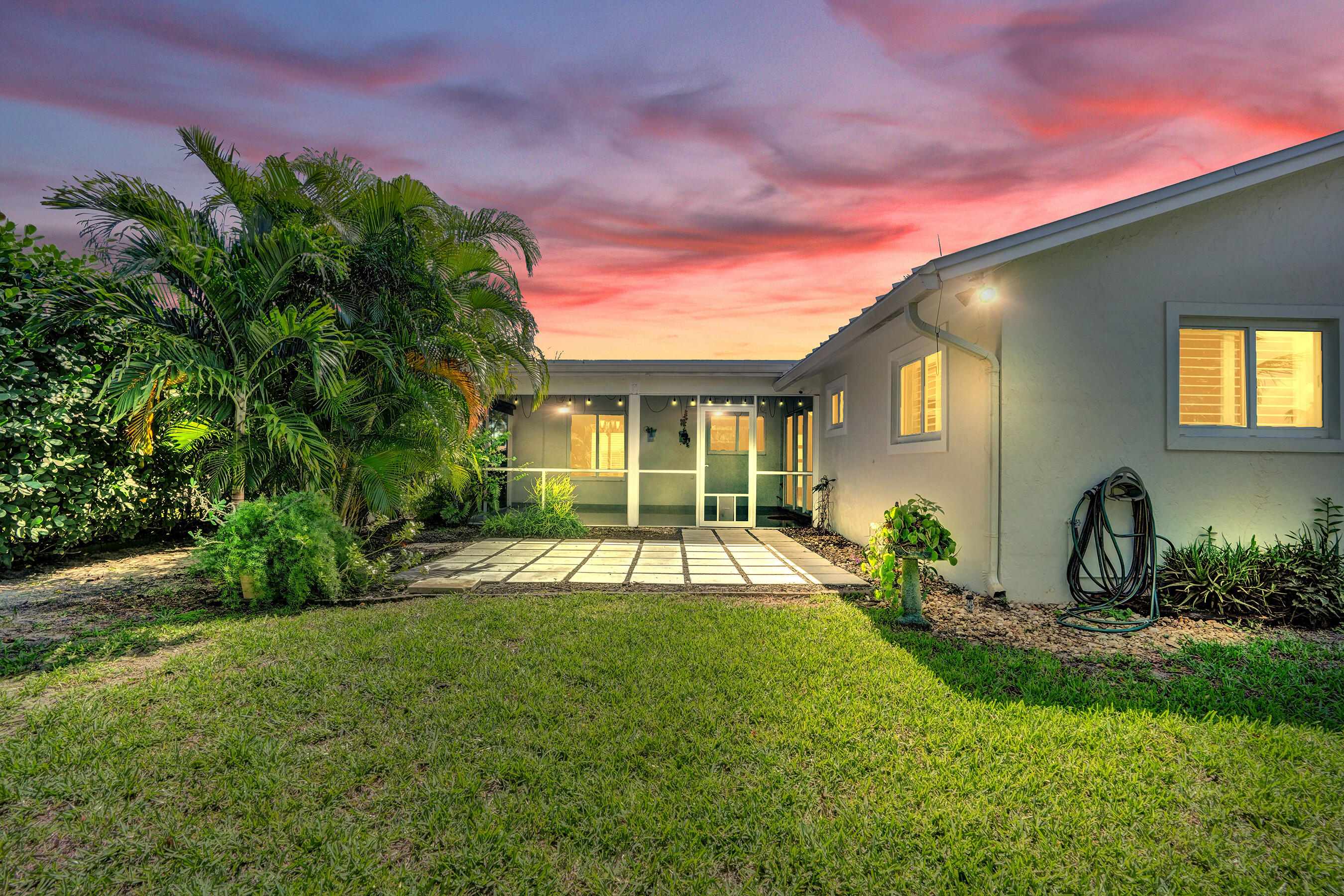 CRYSTAL HEIGHTS - Residential