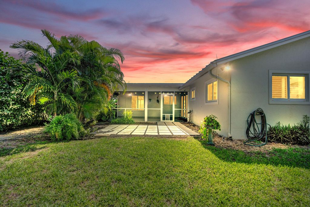 Photo of 2673 SW 14th Court, Deerfield Beach, FL 33442 (MLS # B26000761)