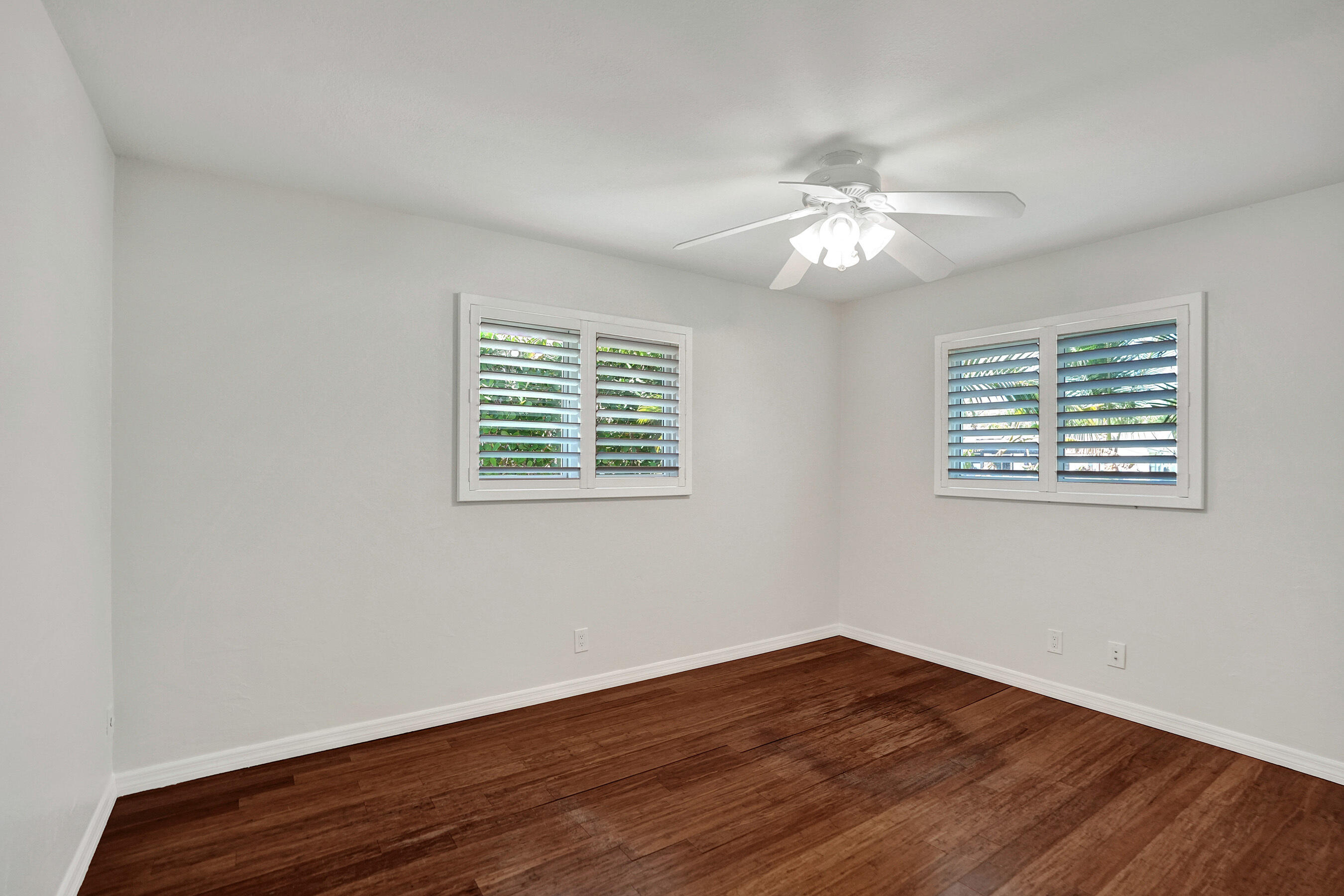 CRYSTAL HEIGHTS - Residential