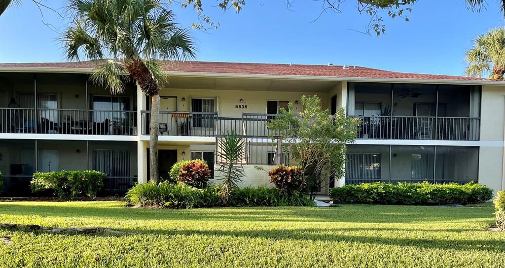 Photo of 6536 Chasewood Drive #G, Jupiter, FL 33458 (MLS # R10745457)