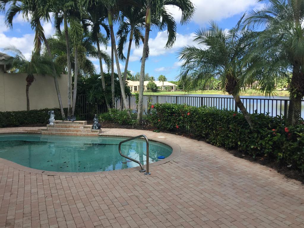 ADDISON RESERVE - Residential Lease