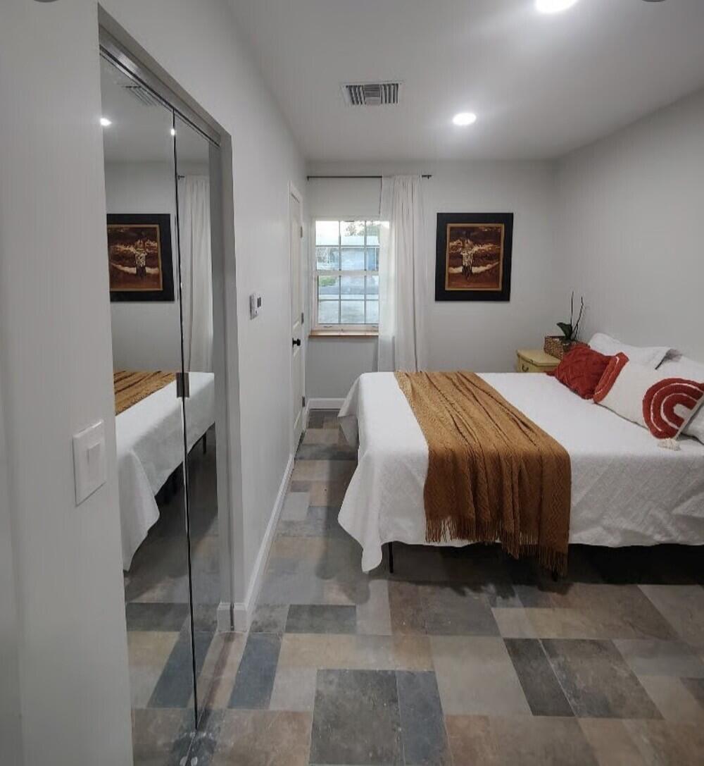 SARITA HEIGHTS WEST - Residential