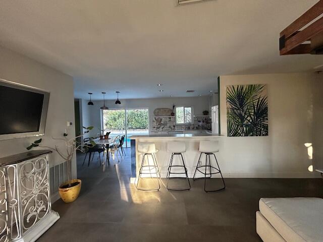 SARITA HEIGHTS WEST - Residential