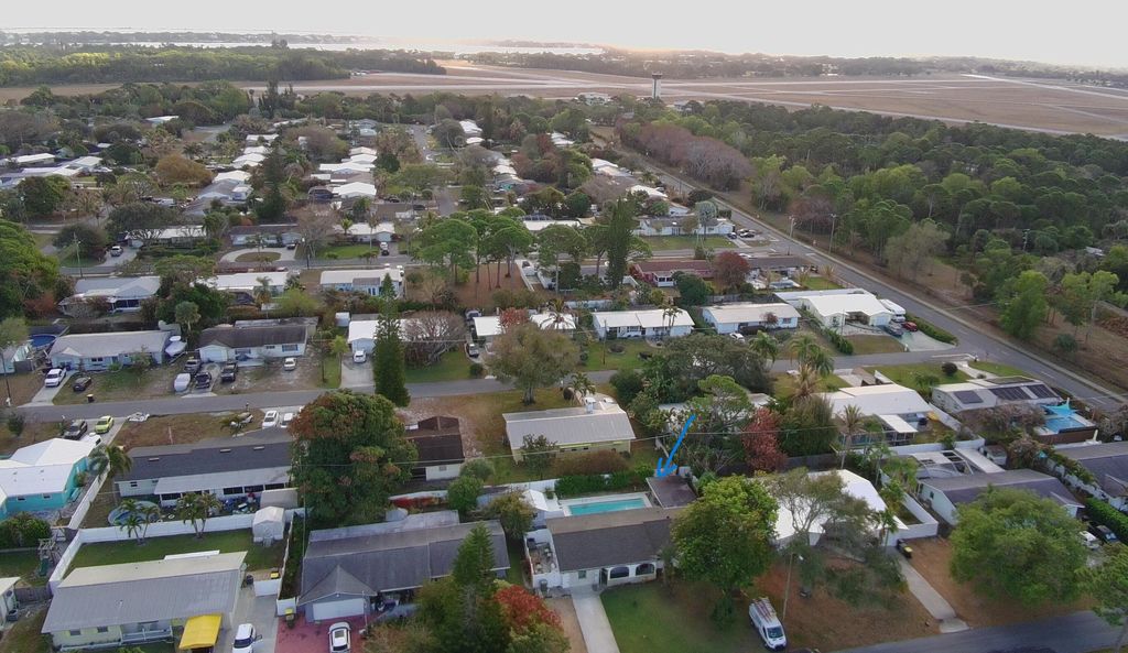 Photo of 1301 SE Sandpiper Lane, Stuart, FL 34996 (MLS # R11167040)