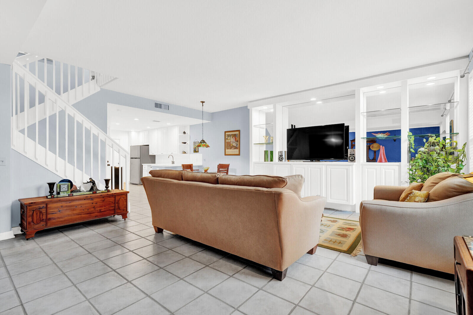 CHARLESTON COURT AT ABACOA - Residential