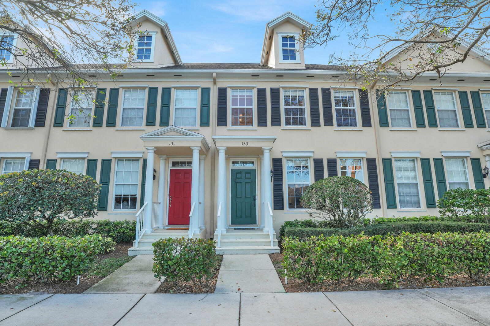 CHARLESTON COURT AT ABACOA - Residential
