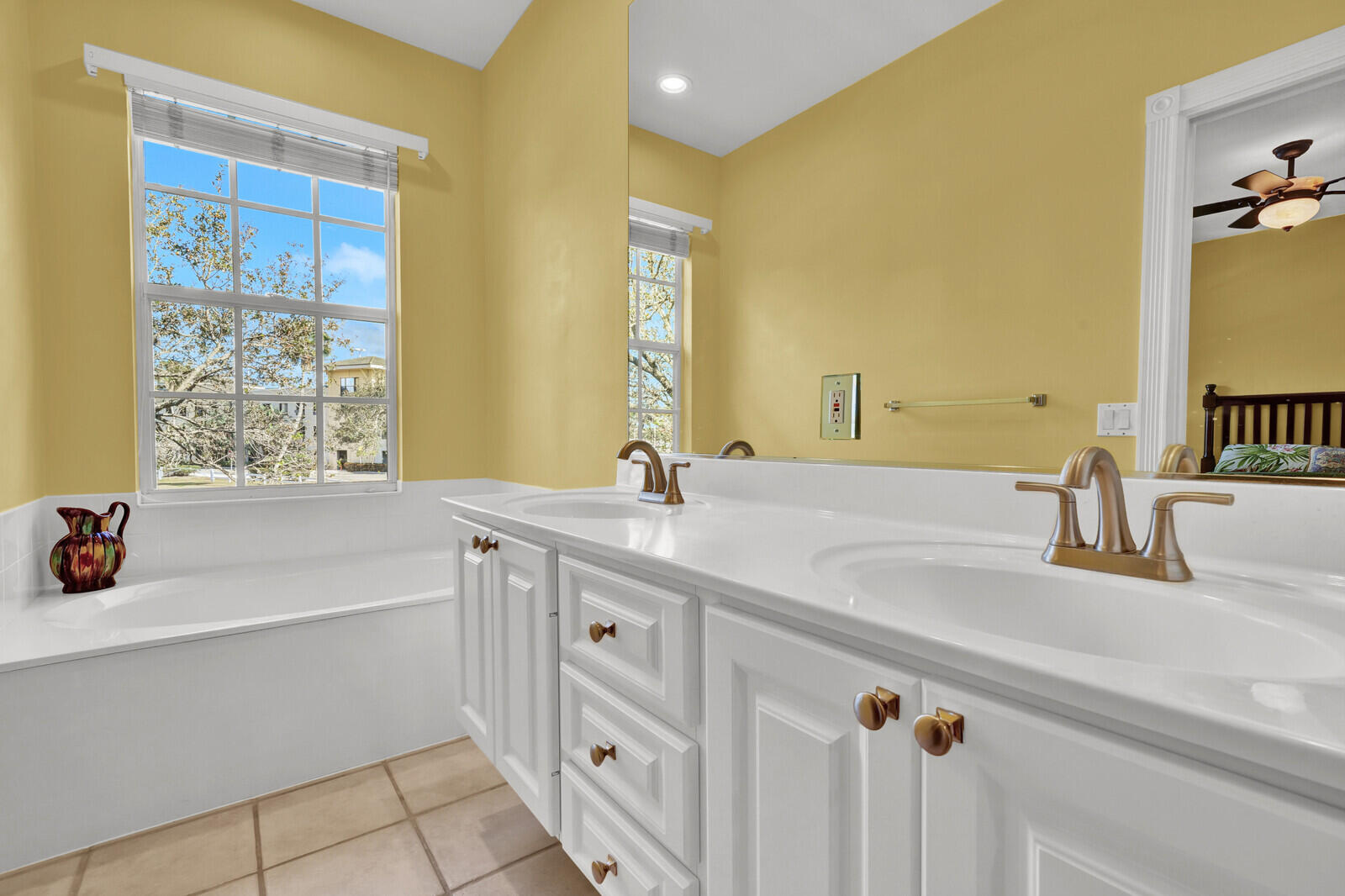 CHARLESTON COURT AT ABACOA - Residential