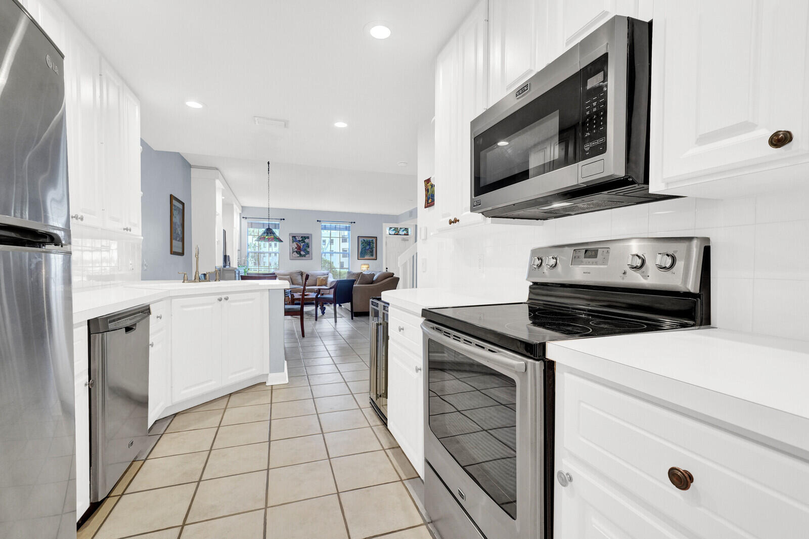 CHARLESTON COURT AT ABACOA - Residential