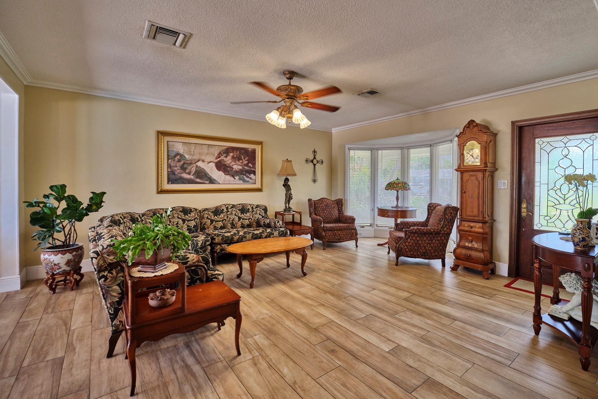 4800 NE 13th Ter