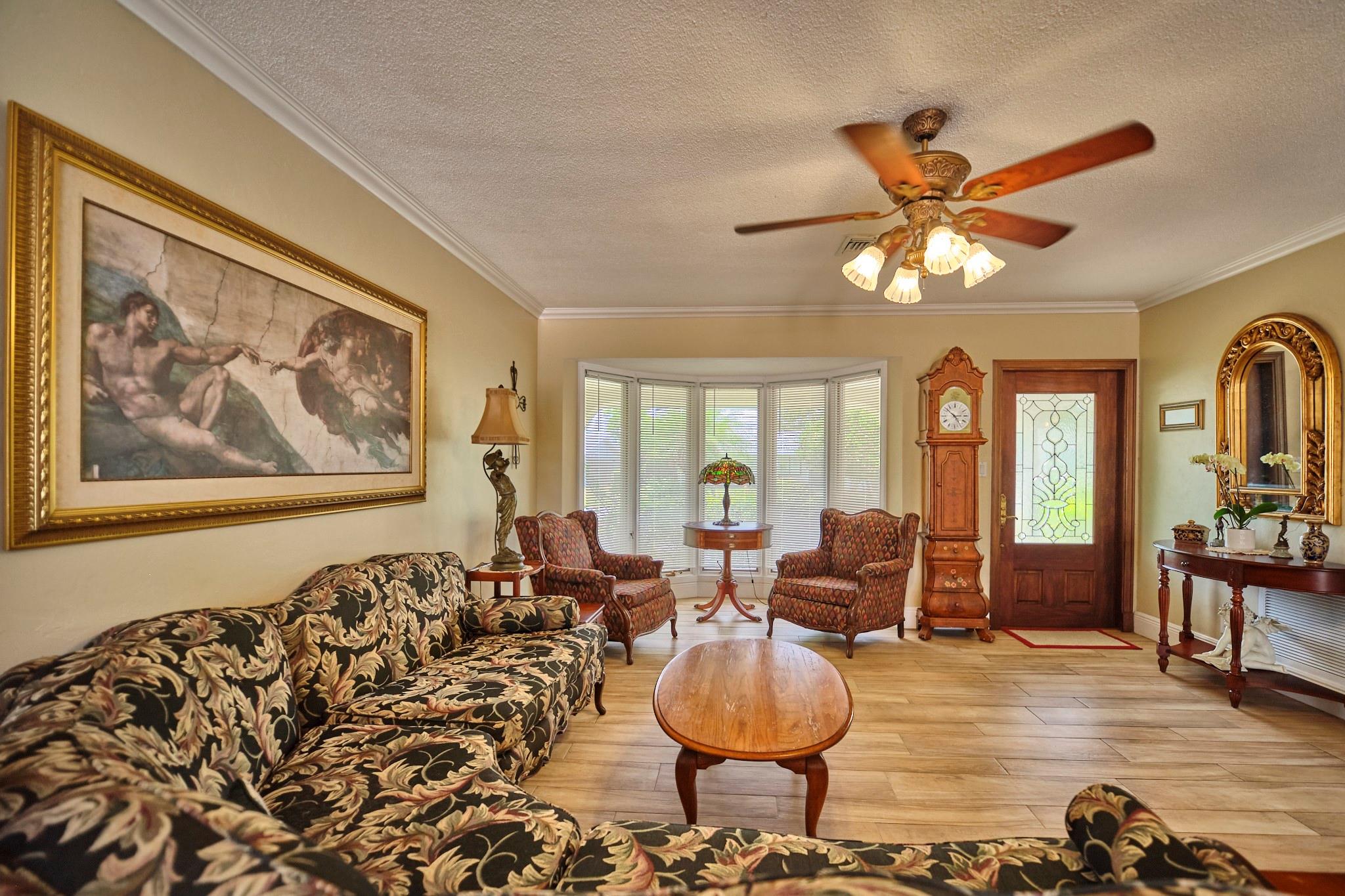 4800 NE 13th Ter