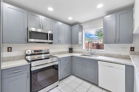 5843 Blueberry Ct 78 Fort Lauderdale FL 33313